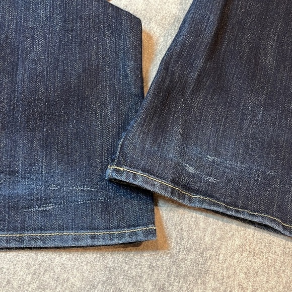 Fidelity Tiger Lily jeans, Viper rinse dark wash, bootcut, tag size 32. - Picture 13 of 13